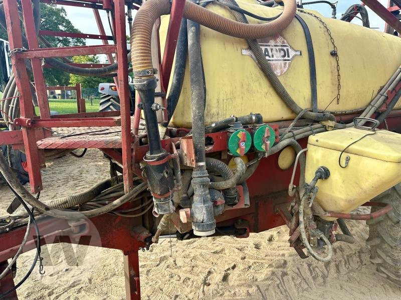 Hardi Commander 2600 - Trailed sprayer: picture 5 Hardi Commander 2600 - Trailed sprayer: picture 5