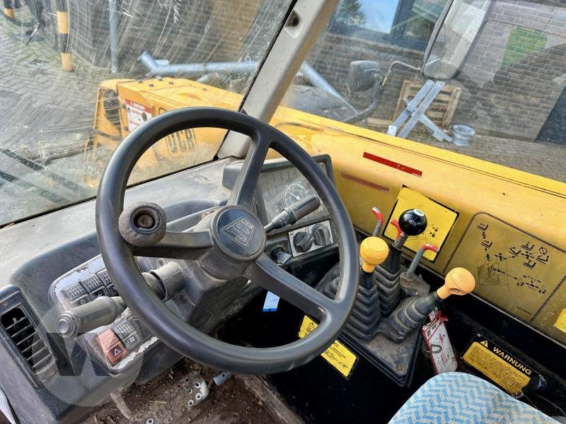 Telescopic handler JCB 526-56: picture 10