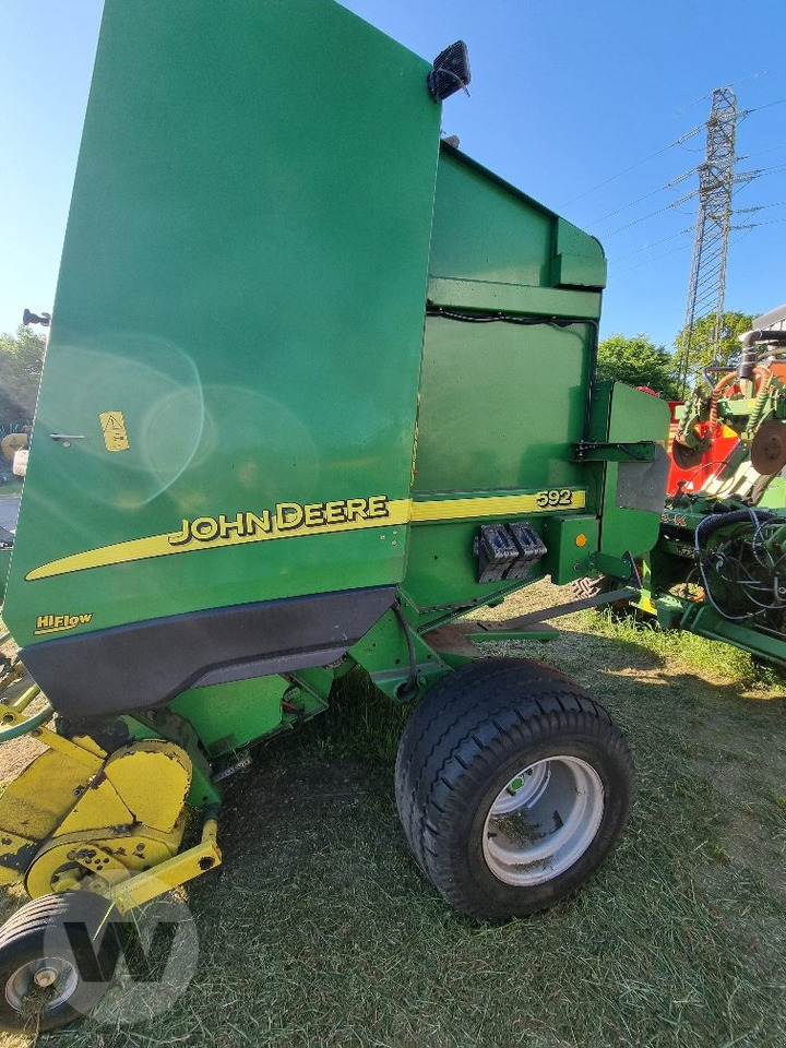 John Deere 592 - Round baler: picture 3 John Deere 592 - Round baler: picture 3