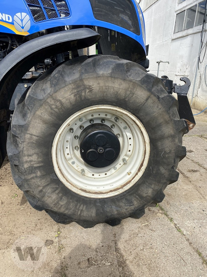 New Holland T 8.380 UC - Farm tractor: picture 5 New Holland T 8.380 UC - Farm tractor: picture 5