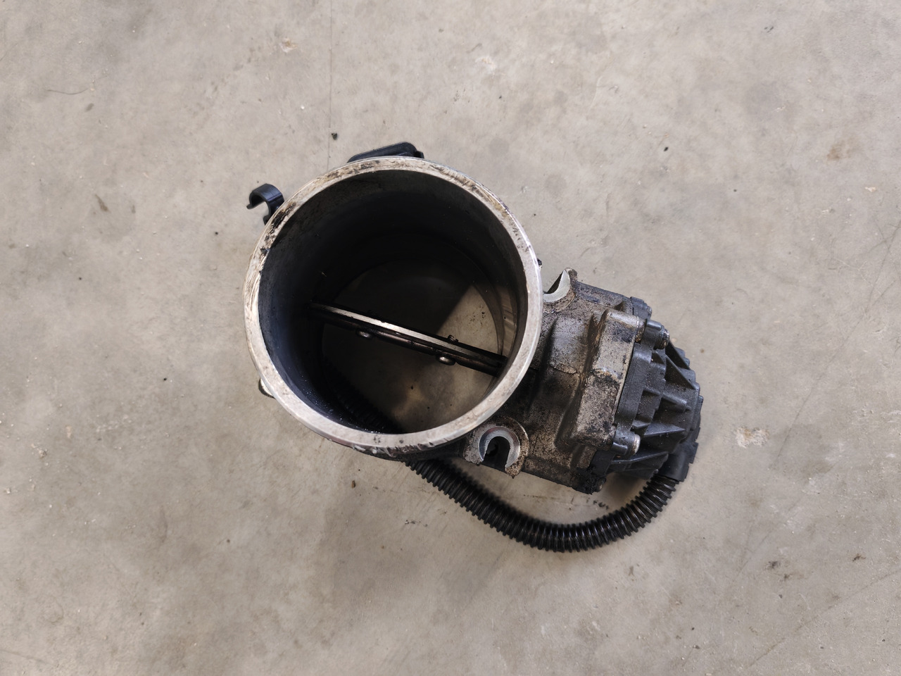 MAN TGS TGX EURO 6 / D2676LF / THROTTLE VALVE / 51094137018 - Engine and parts: picture 2 MAN TGS TGX EURO 6 / D2676LF / THROTTLE VALVE / 51094137018 - Engine and parts: picture 2