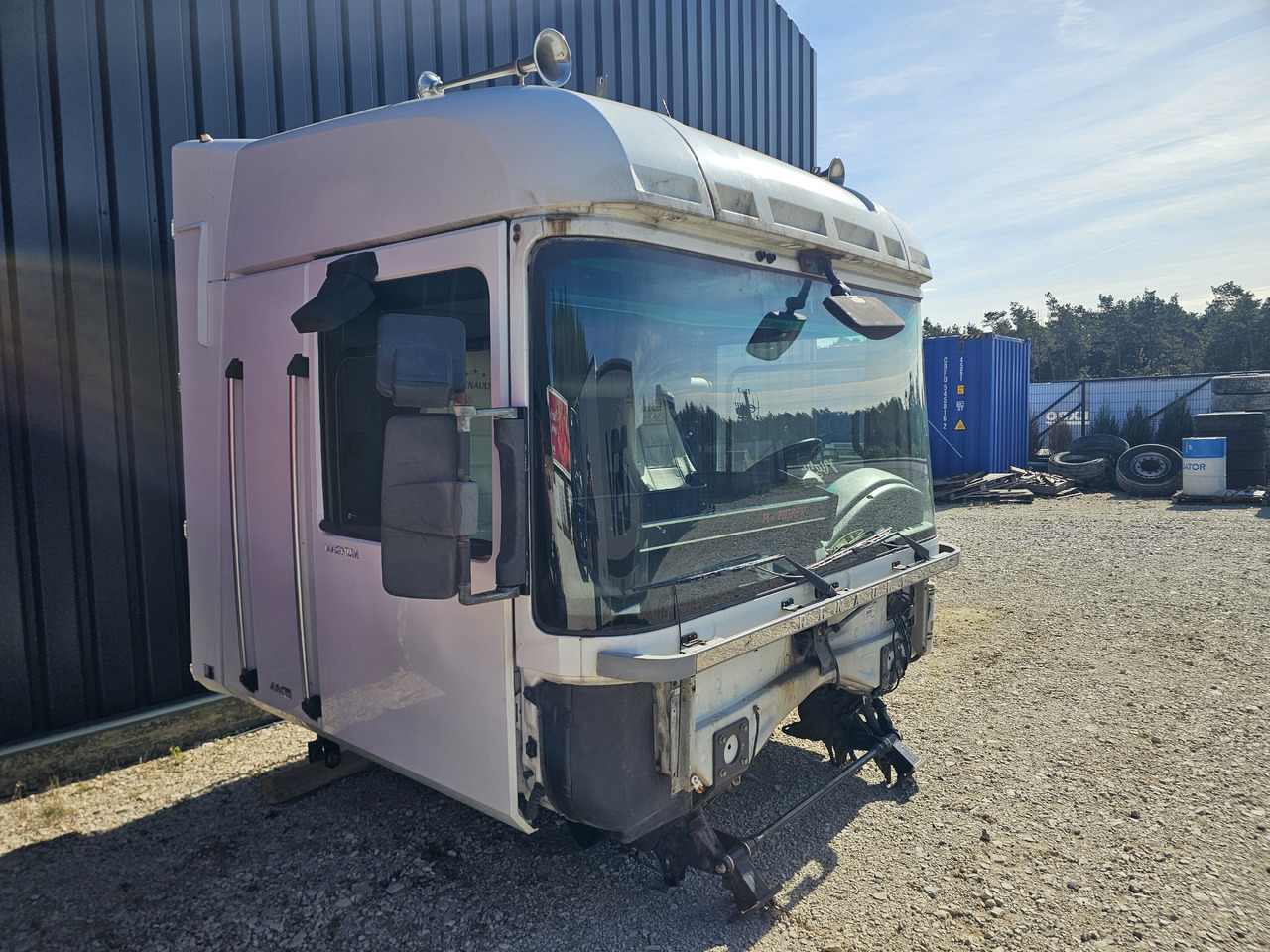 RENAULT MAGNUM DXI VEGA LIFT / COMPLETE CABINE - Cab: picture 2 RENAULT MAGNUM DXI VEGA LIFT / COMPLETE CABINE - Cab: picture 2