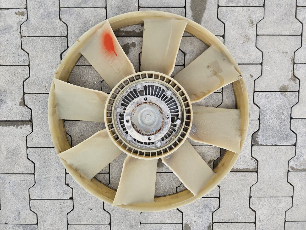 RENAULT PREMIUM MIDLUM DXI / VISCO FAN - Fan: picture 3 RENAULT PREMIUM MIDLUM DXI / VISCO FAN - Fan: picture 3