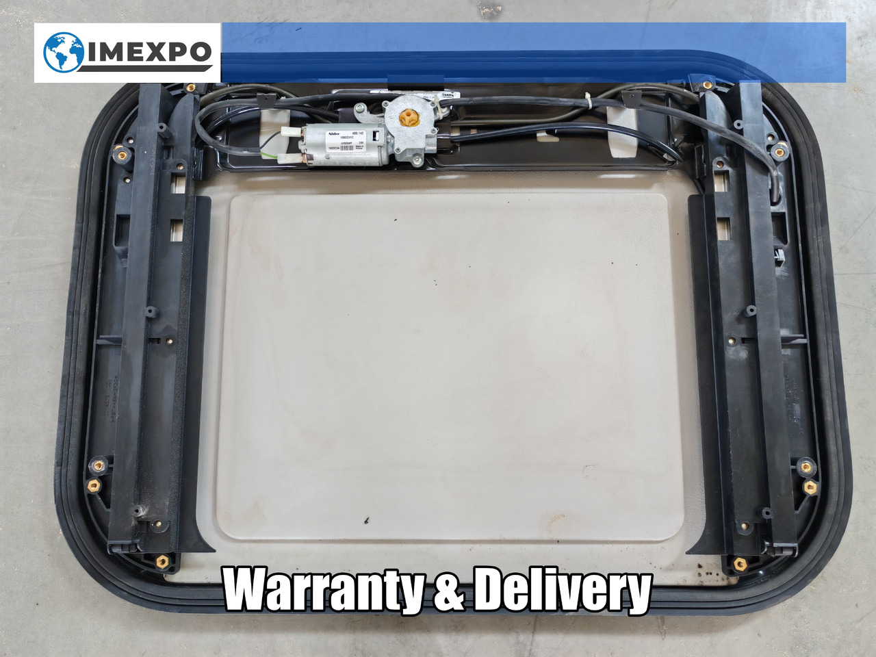 RENAULT RANGE T / SUNROOF / 7484505331 - Window and parts: picture 1 RENAULT RANGE T / SUNROOF / 7484505331 - Window and parts: picture 1