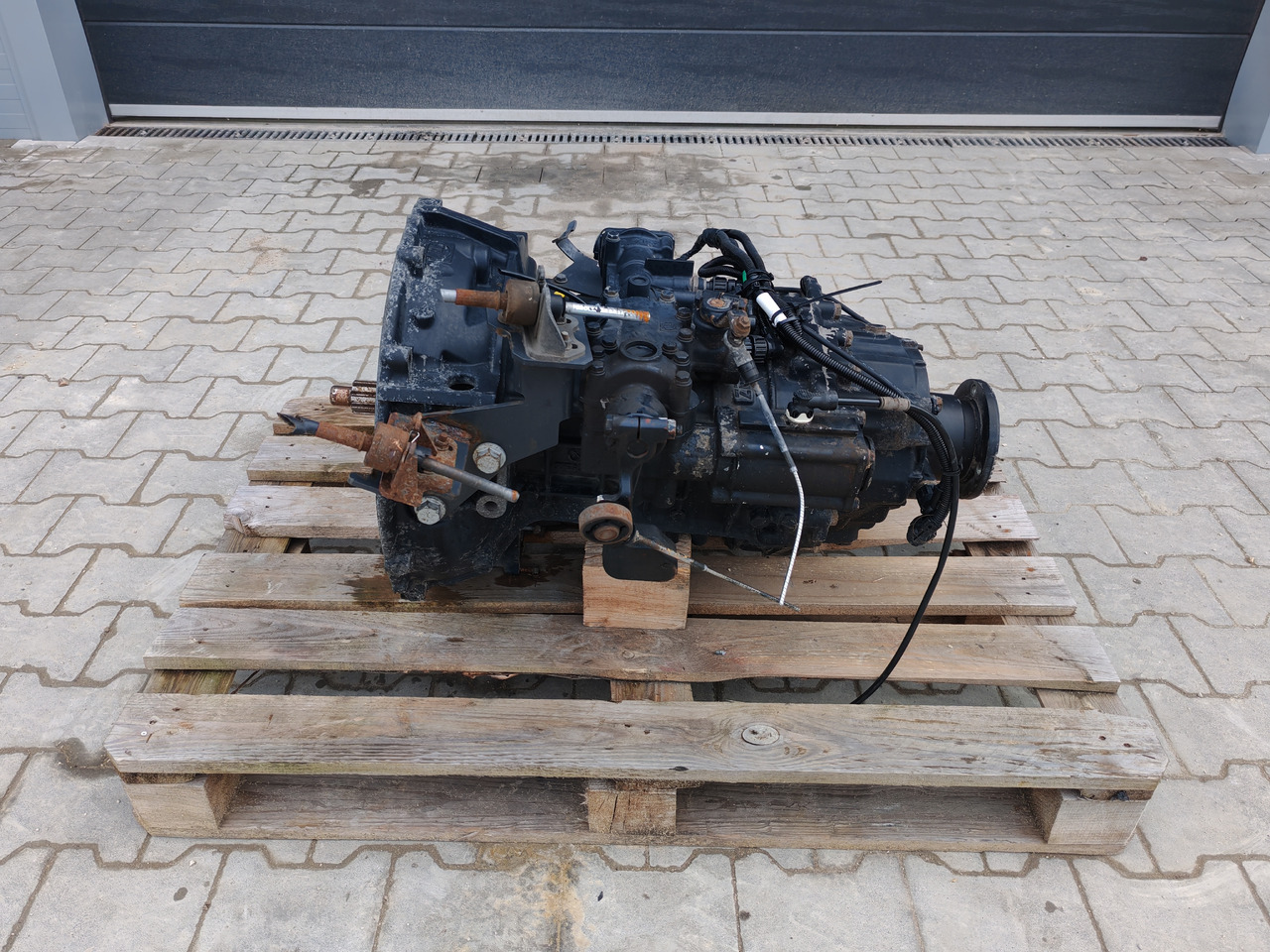 RENAULT ZF ECOLITE / 6S1000TO / MANUAL GEARBOX / 7420781908 - Gearbox: picture 2 RENAULT ZF ECOLITE / 6S1000TO / MANUAL GEARBOX / 7420781908 - Gearbox: picture 2