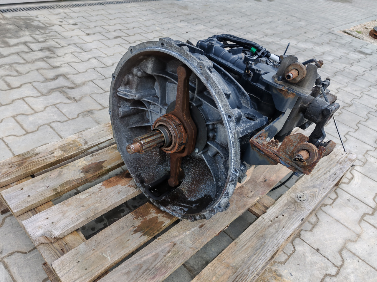 RENAULT ZF ECOLITE / 6S1000TO / MANUAL GEARBOX / 7420781908 - Gearbox: picture 3 RENAULT ZF ECOLITE / 6S1000TO / MANUAL GEARBOX / 7420781908 - Gearbox: picture 3