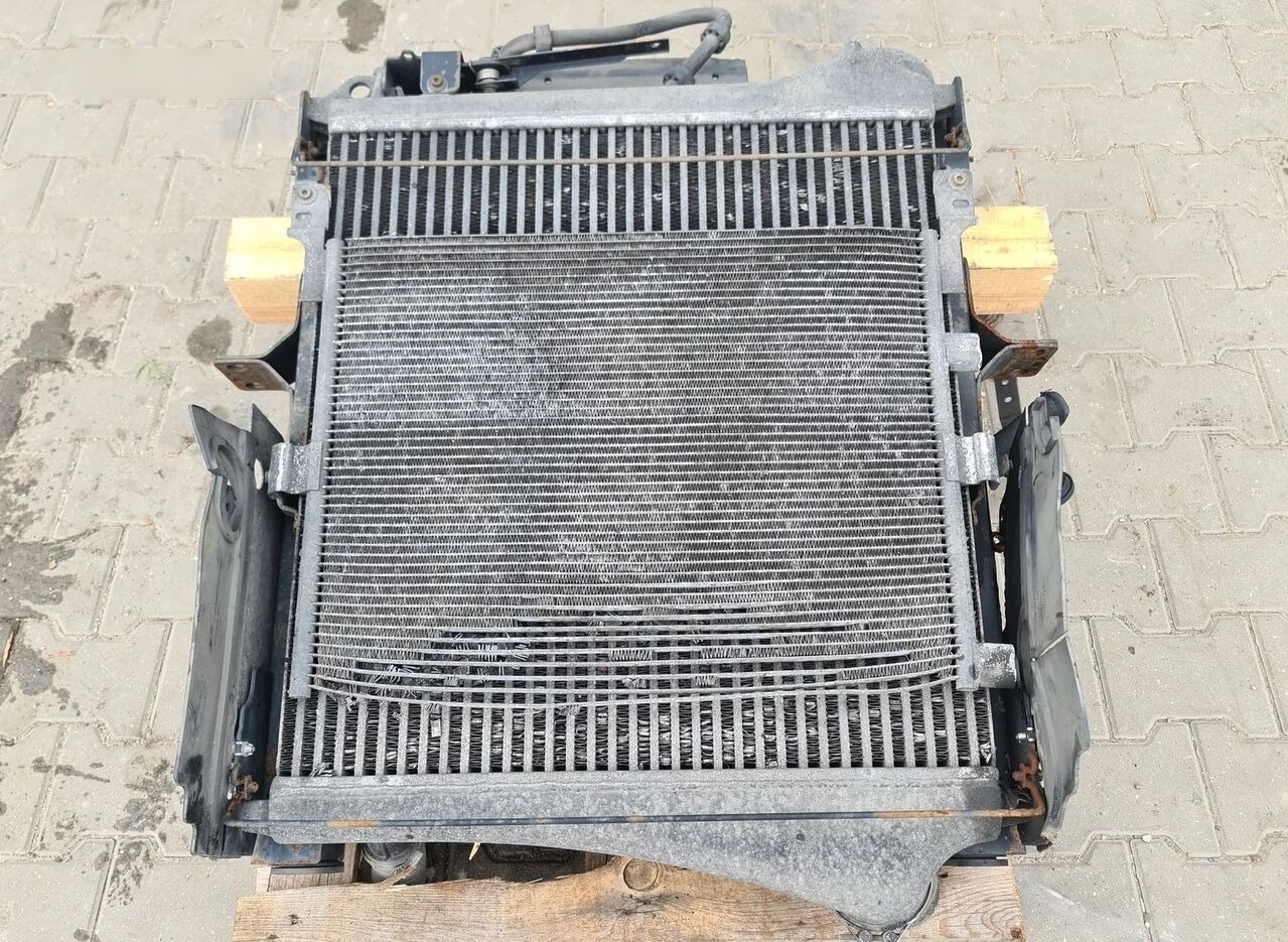 Volvo FL - Radiator for Truck: picture 2 Volvo FL - Radiator for Truck: picture 2