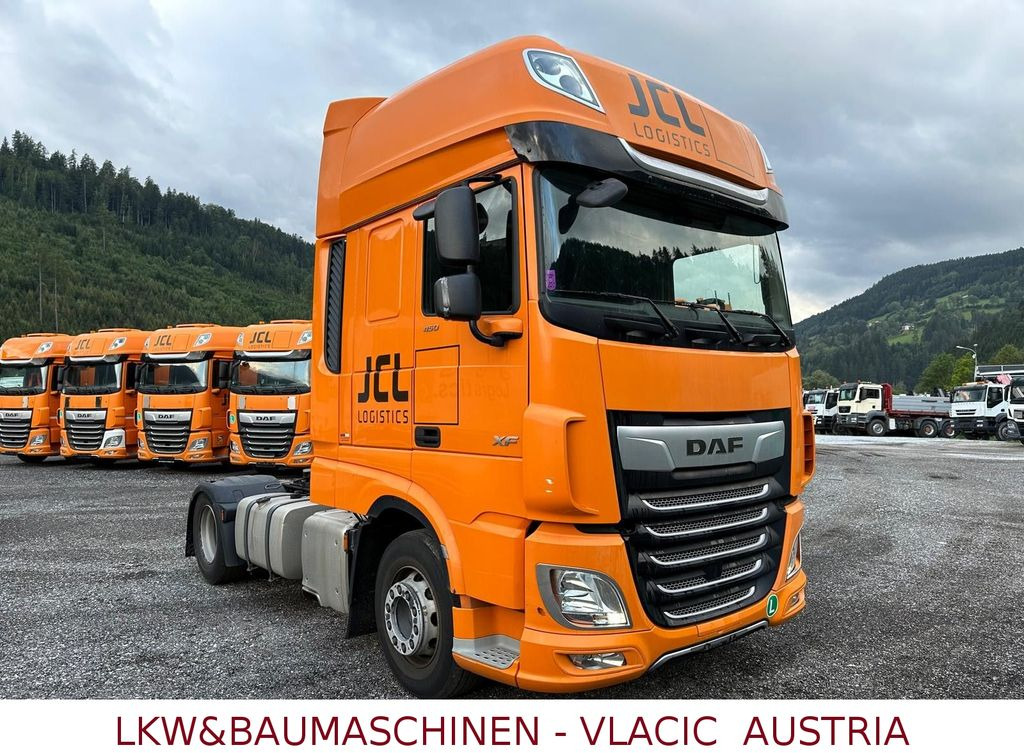 DAF XF 450 FT SSC - ADR AT-FL-EX - Tractor unit: picture 2 DAF XF 450 FT SSC - ADR AT-FL-EX - Tractor unit: picture 2