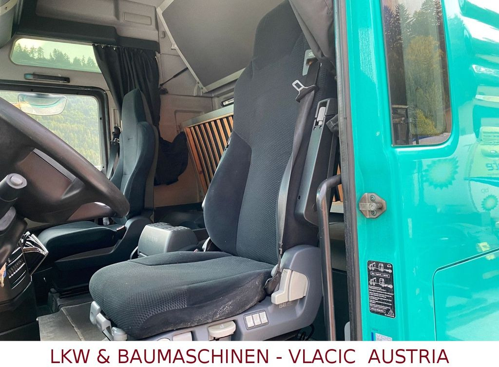 MAN THX 18.480 / Retarder / Standklima MAN TGX 18.480 / Retarder / Standklima - Tractor unit: picture 3 MAN THX 18.480 / Retarder / Standklima MAN TGX 18.480 / Retarder / Standklima - Tractor unit: picture 3