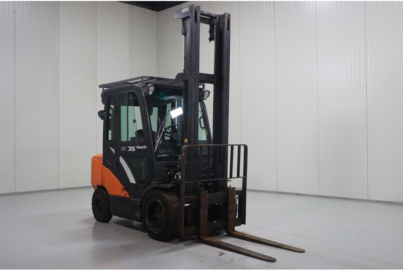 Doosan D35C-7 - Diesel forklift: picture 1 Doosan D35C-7 - Diesel forklift: picture 1