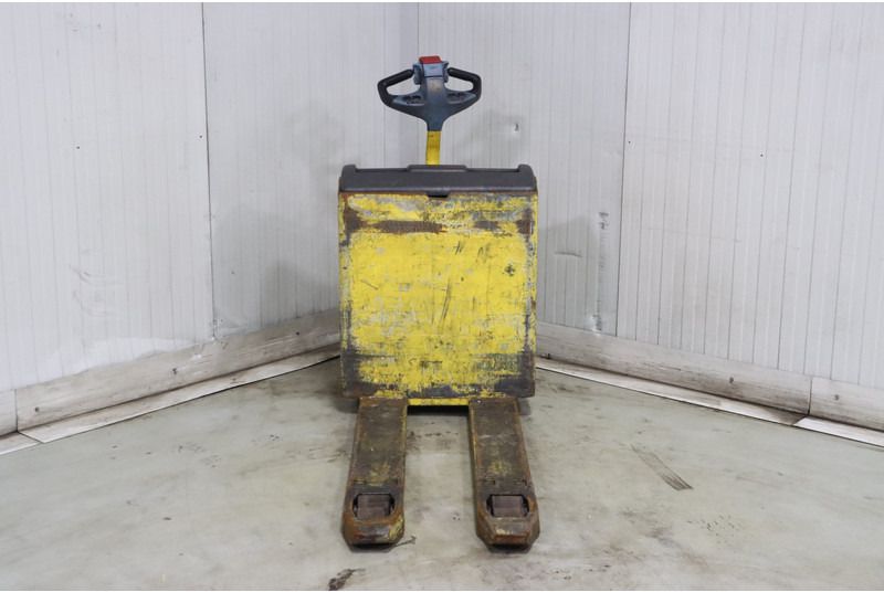 Hyster P2.0 - Pallet truck: picture 3 Hyster P2.0 - Pallet truck: picture 3