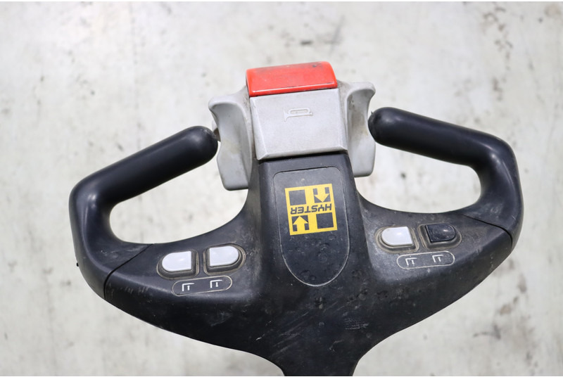 Hyster P2.5 - Pallet truck: picture 2 Hyster P2.5 - Pallet truck: picture 2