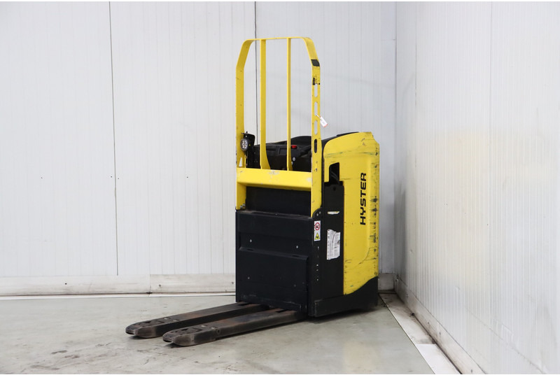 Hyster RP2.0N - Order picker: picture 4 Hyster RP2.0N - Order picker: picture 4
