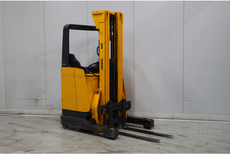 Jungheinrich ETV110 - Reach truck: picture 1 Jungheinrich ETV110 - Reach truck: picture 1