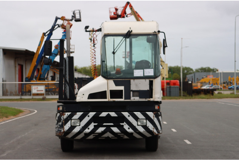 Kalmar TT612D - Terminal tractor: picture 3 Kalmar TT612D - Terminal tractor: picture 3