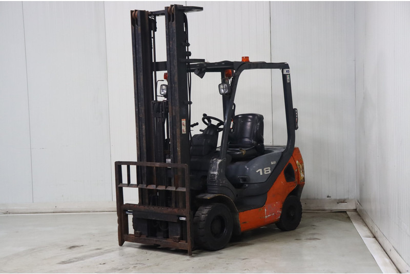 Komatsu FD18T-20 - Diesel forklift: picture 4 Komatsu FD18T-20 - Diesel forklift: picture 4