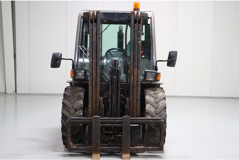 Manitou MH25-4T - Diesel forklift: picture 3 Manitou MH25-4T - Diesel forklift: picture 3