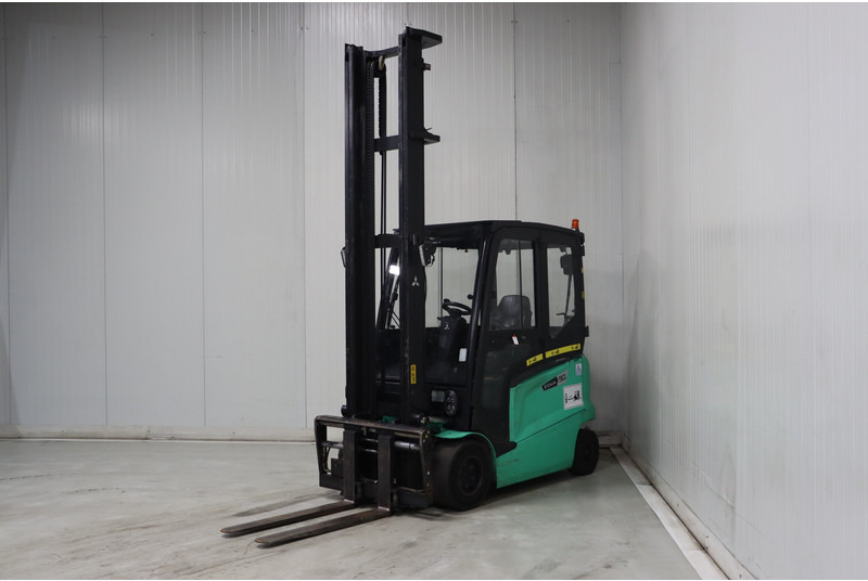 Mitsubishi FB30N - Electric forklift: picture 4 Mitsubishi FB30N - Electric forklift: picture 4