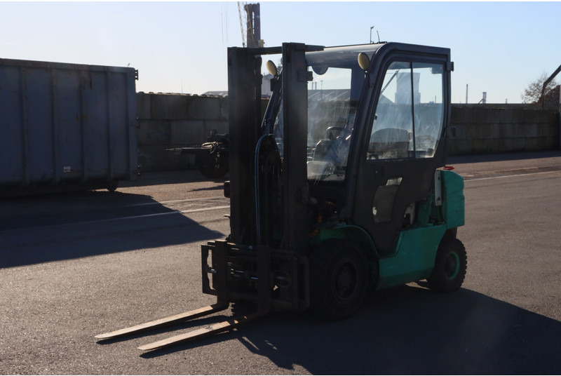 Mitsubishi FD25N - Diesel forklift: picture 3 Mitsubishi FD25N - Diesel forklift: picture 3