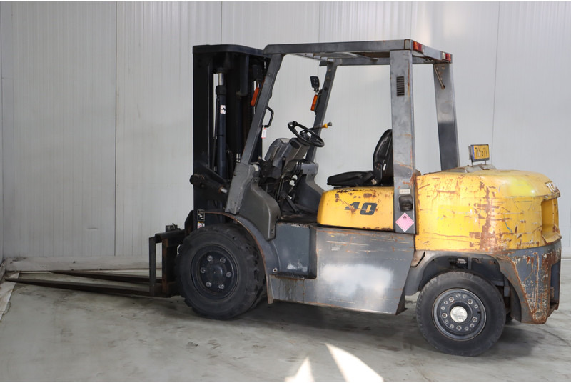 TCM FD40T2 - Diesel forklift: picture 5 TCM FD40T2 - Diesel forklift: picture 5