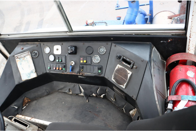 Terminal tractor Terberg TRT89: picture 11