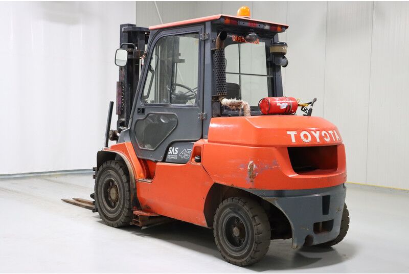 Toyota 42-7FD40 - Diesel forklift: picture 5 Toyota 42-7FD40 - Diesel forklift: picture 5