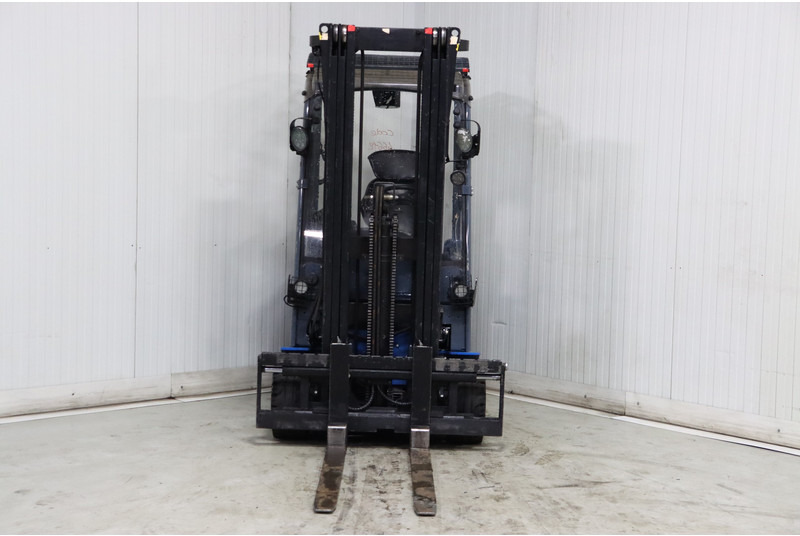 Toyota 8FBM20T - Electric forklift: picture 3 Toyota 8FBM20T - Electric forklift: picture 3