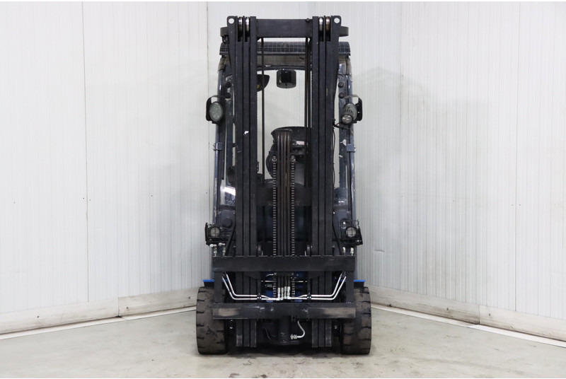 Toyota 8FBM20T - Electric forklift: picture 3 Toyota 8FBM20T - Electric forklift: picture 3