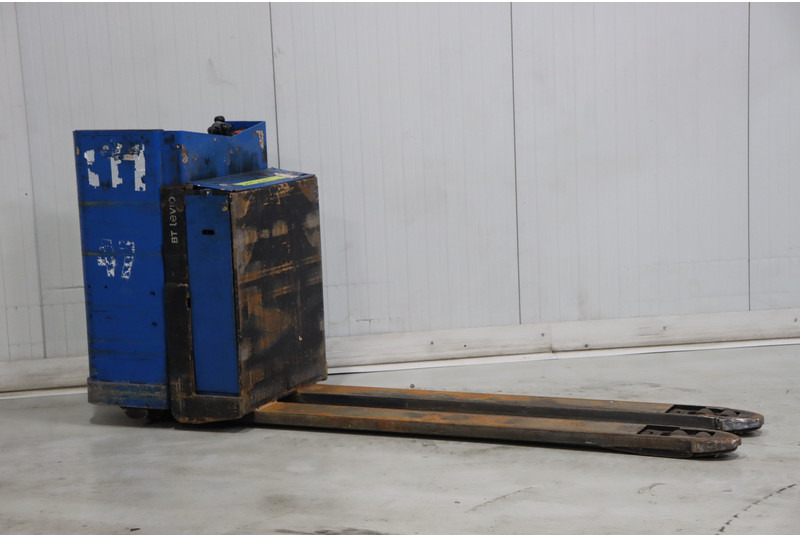 Toyota LSE200 - Order picker: picture 1 Toyota LSE200 - Order picker: picture 1