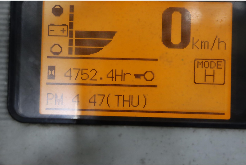 Electric forklift UniCarriers G1Q2L30HQ: picture 9