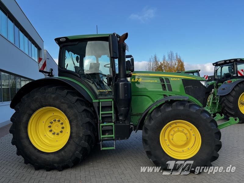 John Deere 6250R ULTIMATE CommandPro - Farm tractor: picture 4 John Deere 6250R ULTIMATE CommandPro - Farm tractor: picture 4