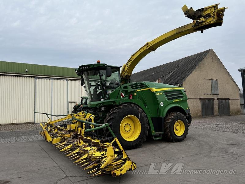 John Deere 8700 - Forage harvester: picture 3 John Deere 8700 - Forage harvester: picture 3