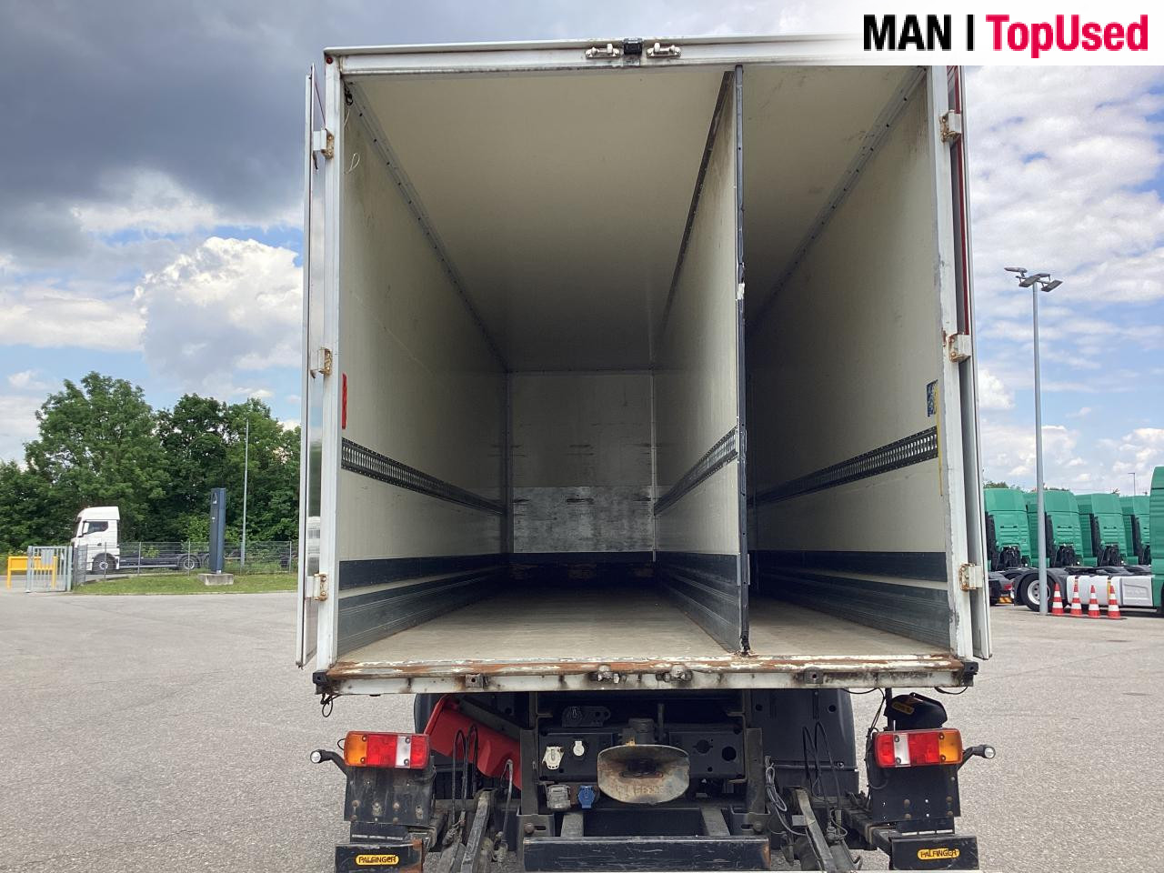 MAN TGM 15.320 4X2 BL - Box truck: picture 3 MAN TGM 15.320 4X2 BL - Box truck: picture 3