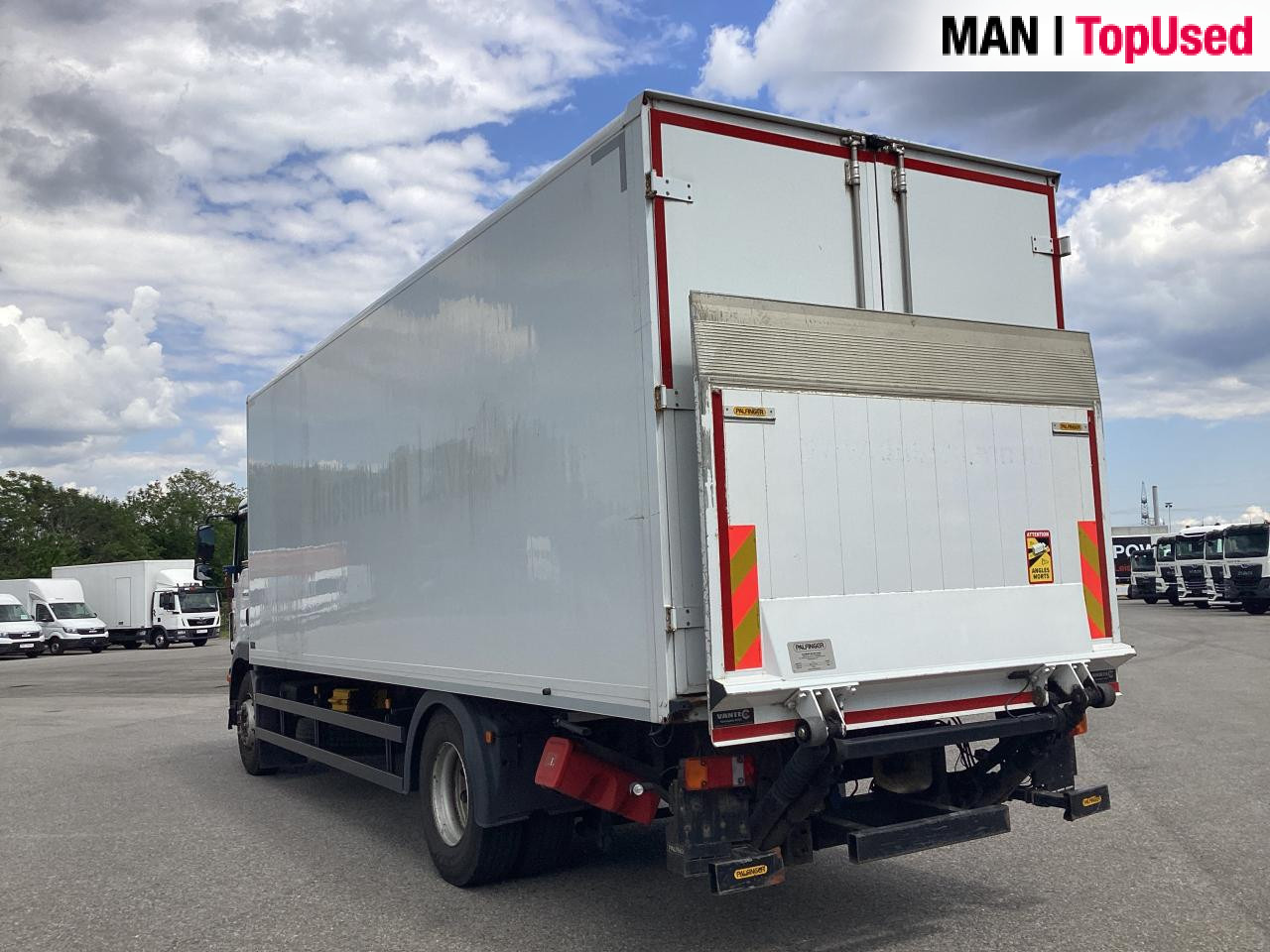 MAN TGM 15.320 4X2 BL - Box truck: picture 2 MAN TGM 15.320 4X2 BL - Box truck: picture 2