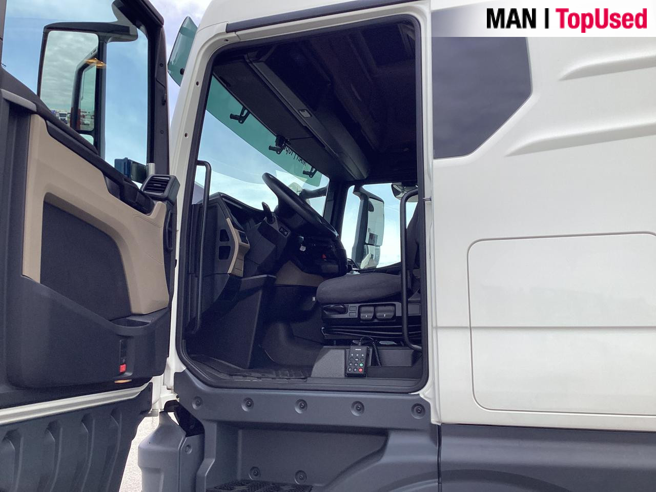 MAN TGX 18.470 4X2 BL SA - Tractor unit: picture 3 MAN TGX 18.470 4X2 BL SA - Tractor unit: picture 3