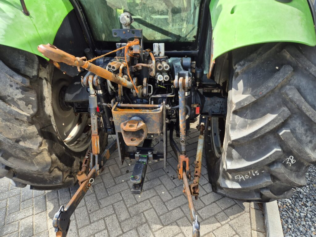Farm tractor DEUTZ AGROTRON 85: picture 17