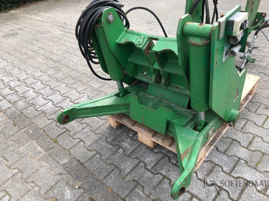 JOHN DEERE frontlinkage - Farm tractor: picture 4 JOHN DEERE frontlinkage - Farm tractor: picture 4