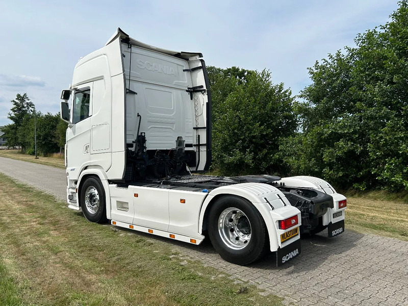 Scania 590S V8 NGS 4X2 NB | 8000 KG + 13000 KG AXLE | FULL AIR | RETARDER - Tractor unit: picture 4 Scania 590S V8 NGS 4X2 NB | 8000 KG + 13000 KG AXLE | FULL AIR | RETARDER - Tractor unit: picture 4