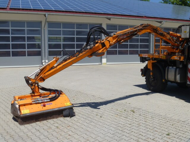 Unimog Aufbaumulcher Gilbers U4008TQ6EMP - Boom mower: picture 1 Unimog Aufbaumulcher Gilbers U4008TQ6EMP - Boom mower: picture 1