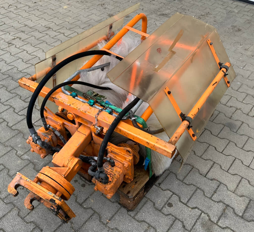 Unimog Doppelwaschbürste Mulag DWB - Broom: picture 3 Unimog Doppelwaschbürste Mulag DWB - Broom: picture 3