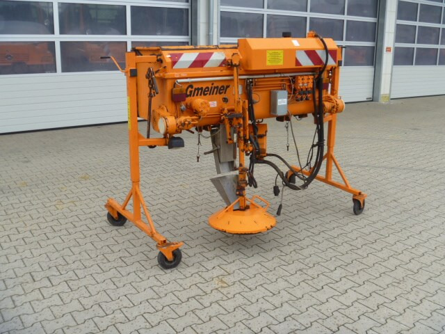 Unimog Salzstreuer Gmeiner DK WA 24V - Sand/ Salt spreader: picture 1 Unimog Salzstreuer Gmeiner DK WA 24V - Sand/ Salt spreader: picture 1