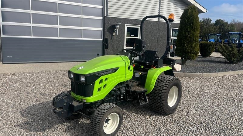 Avenger 26 Med frontvægt og MOMSFRI - Municipal tractor: picture 2 Avenger 26 Med frontvægt og MOMSFRI - Municipal tractor: picture 2