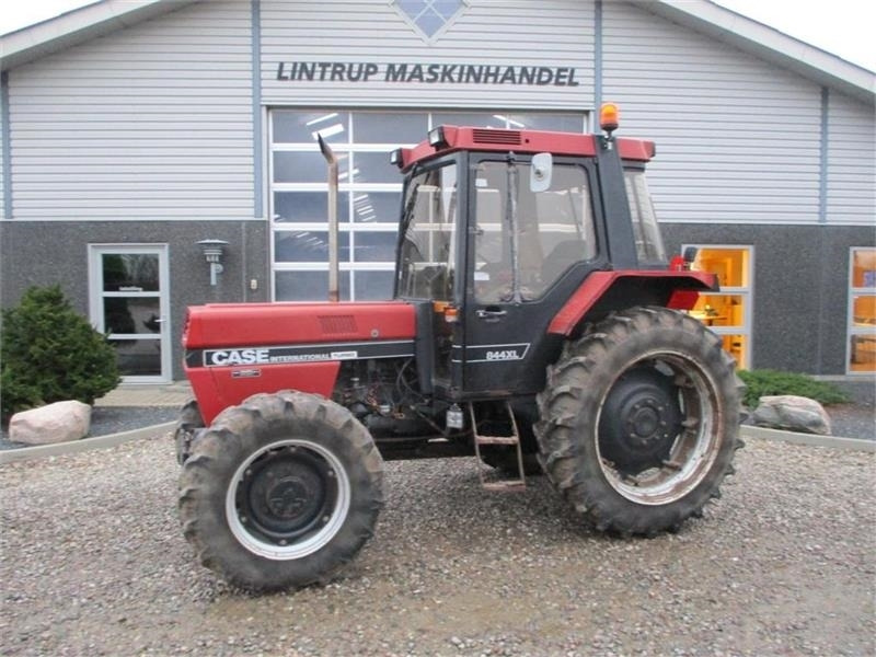 Case IH 844 XL 4wd traktor, en ejer fra ny - Farm tractor: picture 1 Case IH 844 XL 4wd traktor, en ejer fra ny - Farm tractor: picture 1
