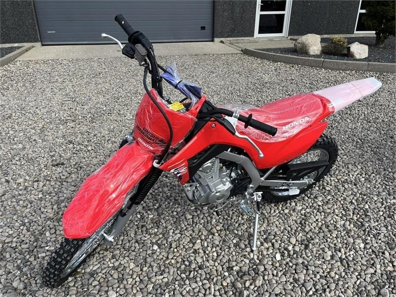 Side-by-side/ ATV Honda CRF 125 FB Den helt nye model: picture 10 Side-by-side/ ATV Honda CRF 125 FB Den helt nye model: picture 10