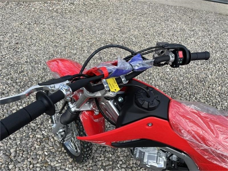 Side-by-side/ ATV Honda CRF 125 FB Den helt nye model: picture 12 Side-by-side/ ATV Honda CRF 125 FB Den helt nye model: picture 12