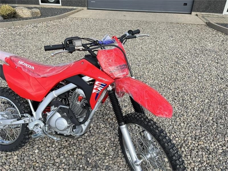 Side-by-side/ ATV Honda CRF 125 FB Den helt nye model: picture 6 Side-by-side/ ATV Honda CRF 125 FB Den helt nye model: picture 6