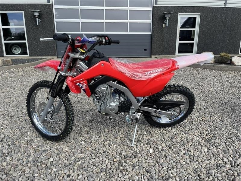 Side-by-side/ ATV Honda CRF 125 FB Den helt nye model: picture 13 Side-by-side/ ATV Honda CRF 125 FB Den helt nye model: picture 13