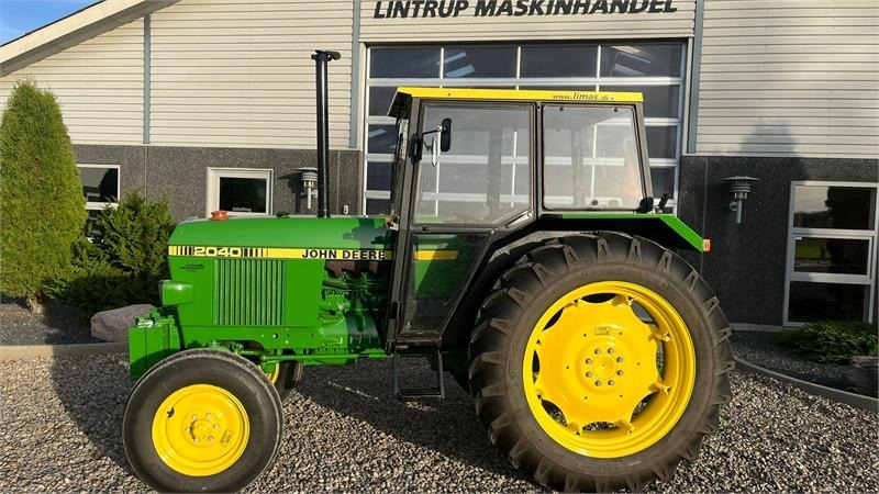 John Deere 2040 Med nye dæk hele vejen rundt - Farm tractor: picture 4 John Deere 2040 Med nye dæk hele vejen rundt - Farm tractor: picture 4