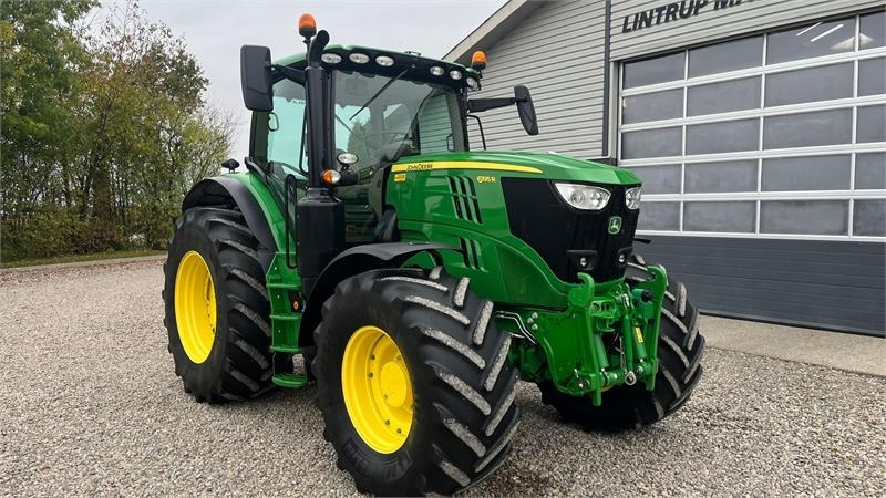 Leasing of John Deere 6195R Premium Edition med frontlift John Deere 6195R Premium Edition med frontlift: picture 18 Leasing of John Deere 6195R Premium Edition med frontlift John Deere 6195R Premium Edition med frontlift: picture 18
