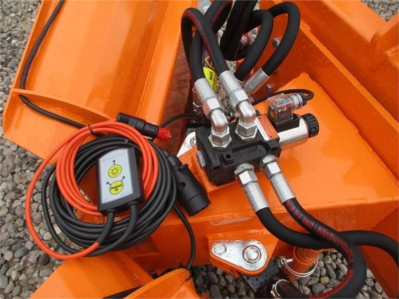 Snow plough for Agricultural machinery Limas Vario SHL 200 Med lys: picture 7 Snow plough for Agricultural machinery Limas Vario SHL 200 Med lys: picture 7